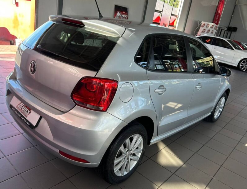 
								2019 VOLKSWAGEN POLO VIVO 1.6 COMFORTLINE TIP full									