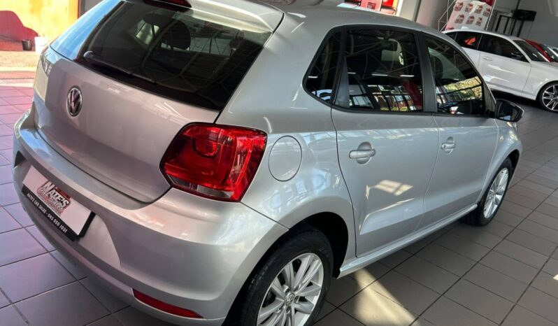 
								2019 VOLKSWAGEN POLO VIVO 1.6 COMFORTLINE TIP full									