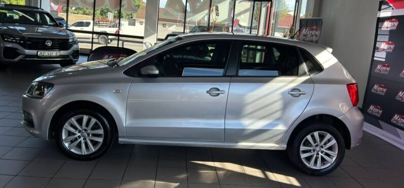 
								2019 VOLKSWAGEN POLO VIVO 1.6 COMFORTLINE TIP full									