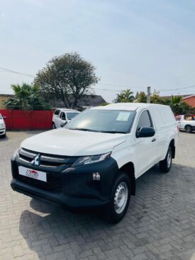 Mitsubishi Triton Single Cab