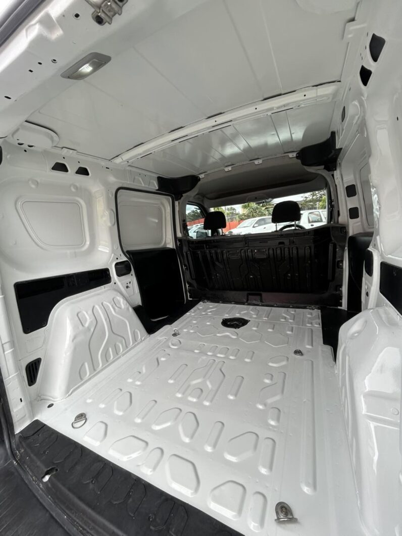 
								FIAT DOBLO PROFESSIONAL full									