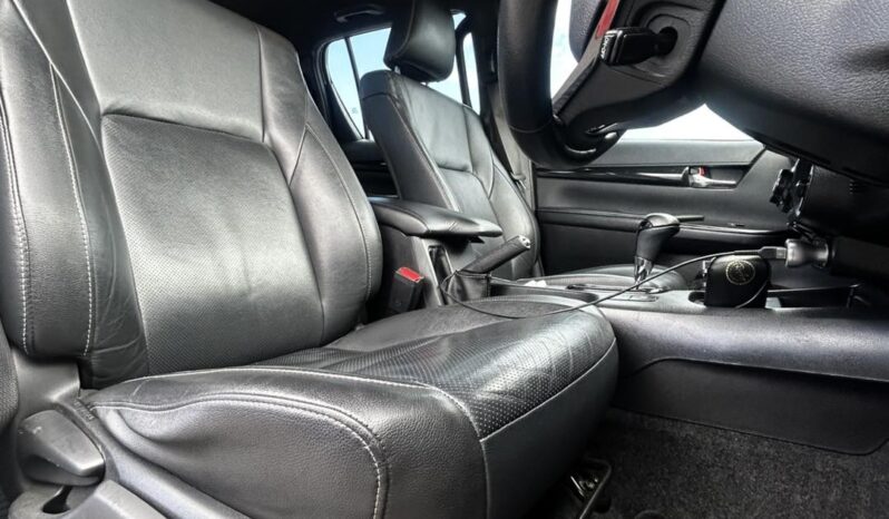 
								2020 TOYOTA HILUX full									