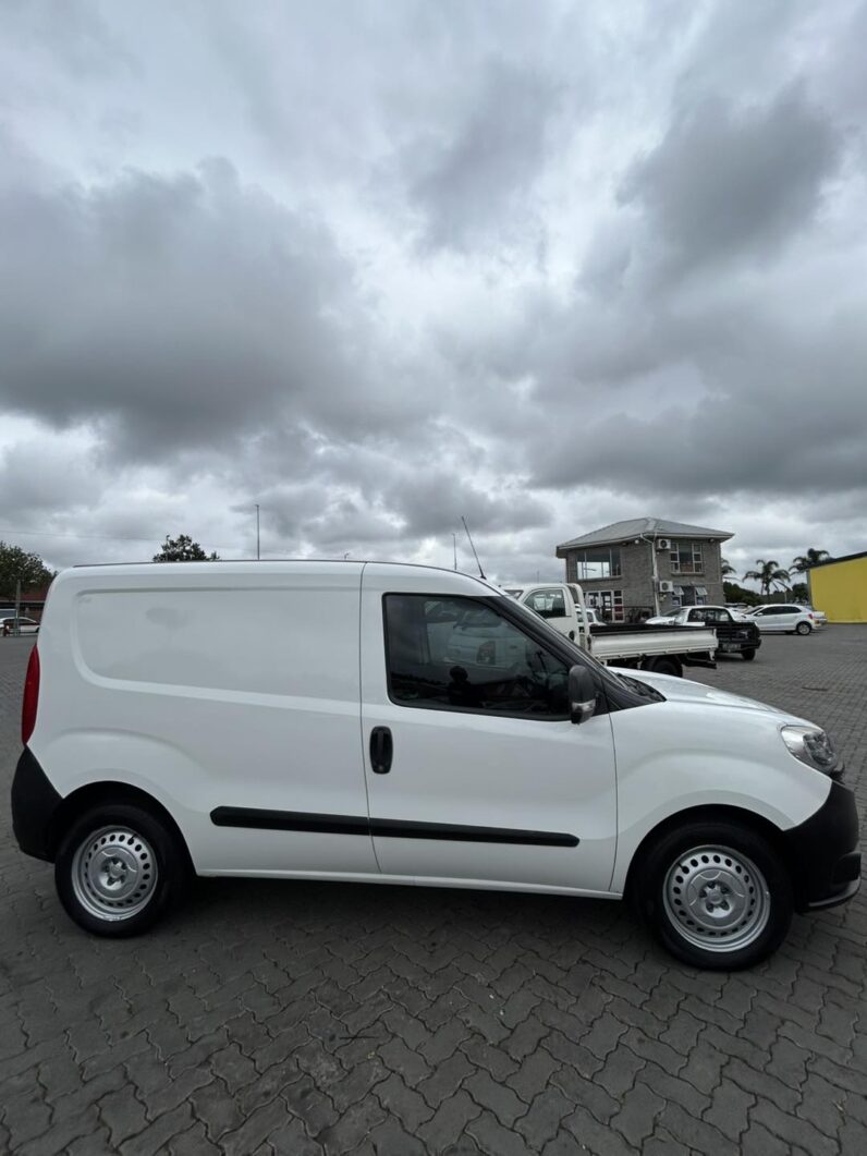 
								FIAT DOBLO PROFESSIONAL full									