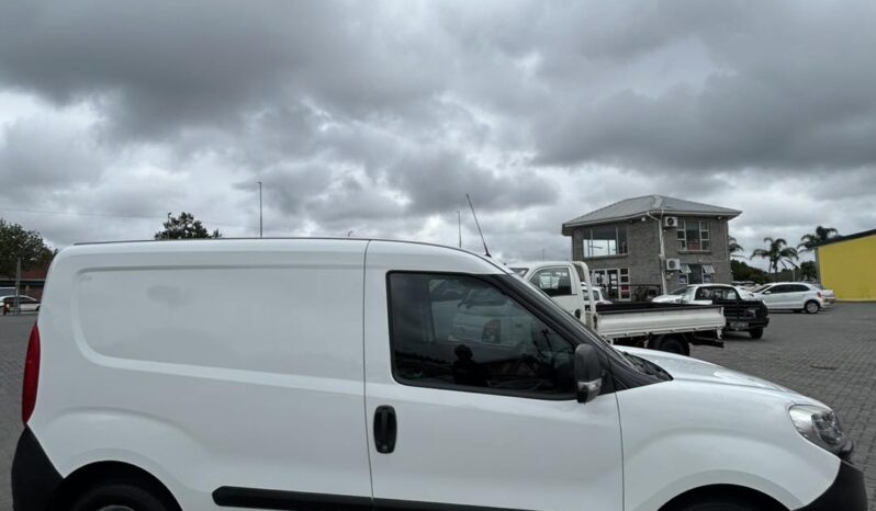 
								FIAT DOBLO PROFESSIONAL full									