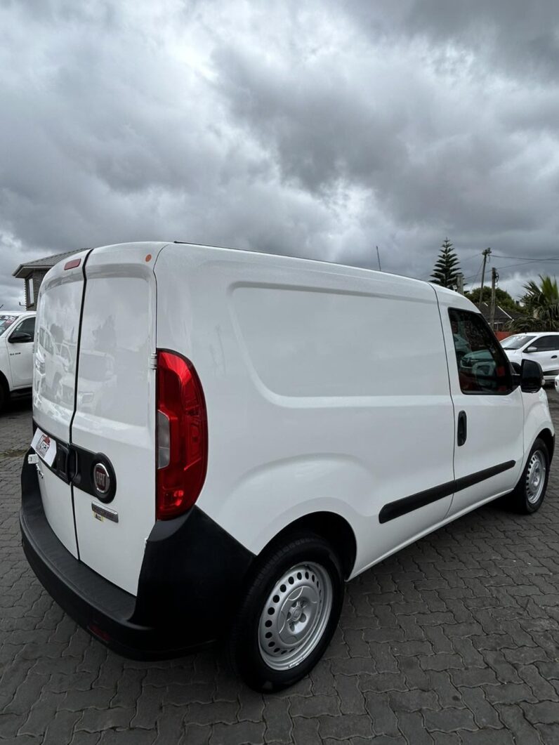 
								FIAT DOBLO PROFESSIONAL full									