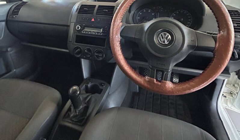 
								2011 VOLKSWAGEN POLO VIVO 1.4 (5Dr) full									