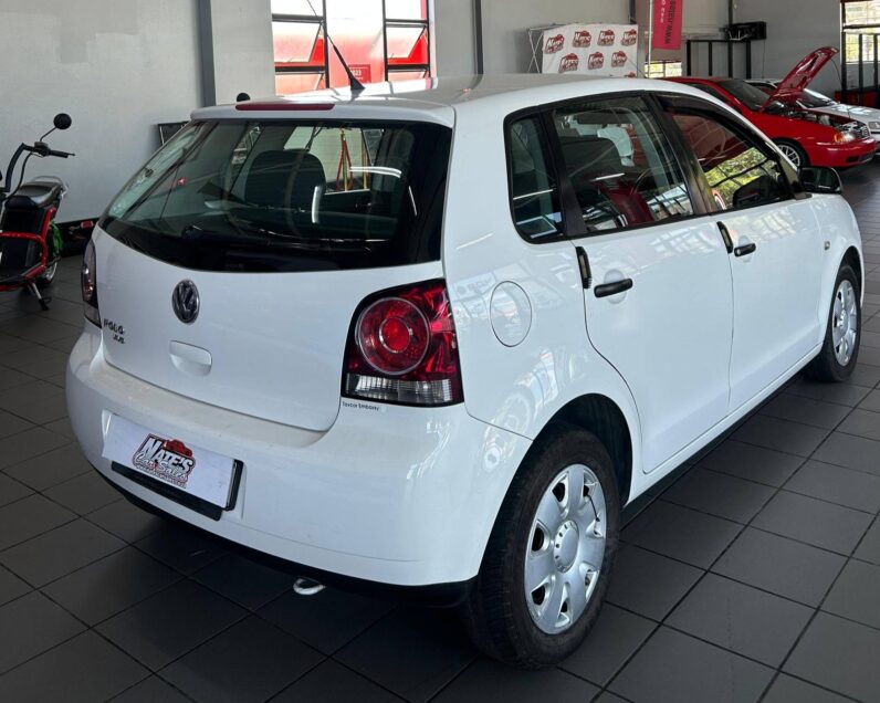 
								2011 VOLKSWAGEN POLO VIVO 1.4 (5Dr) full									