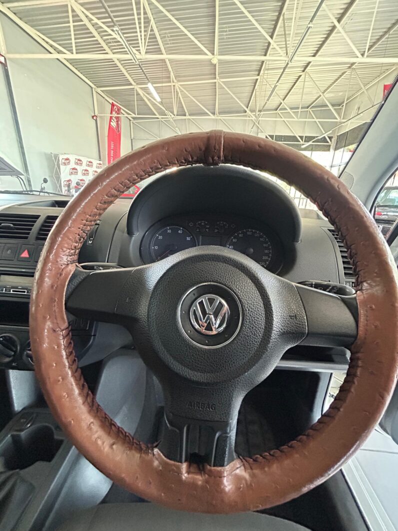 
								2011 VOLKSWAGEN POLO VIVO 1.4 (5Dr) full									