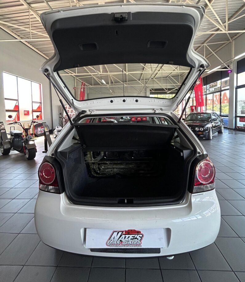 
								2011 VOLKSWAGEN POLO VIVO 1.4 (5Dr) full									