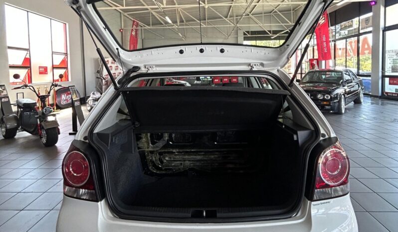 
								2011 VOLKSWAGEN POLO VIVO 1.4 (5Dr) full									