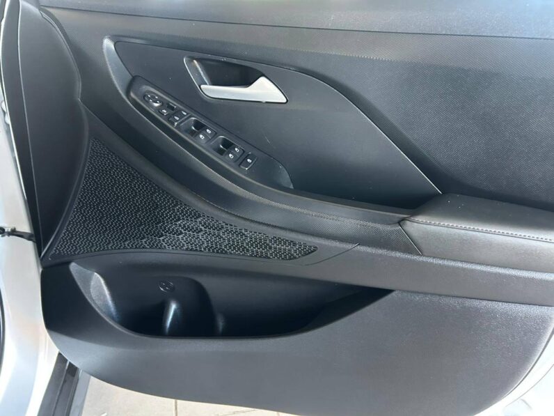 
								2025 Hyundai Creta 1.5 Executive A/T full									