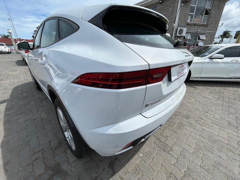 
								2019 Jaguar E-Pace D240 2.0 D SE 177KW full									