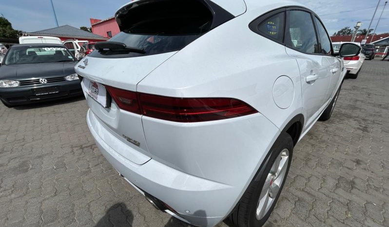 
								2019 Jaguar E-Pace D240 2.0 D SE 177KW full									