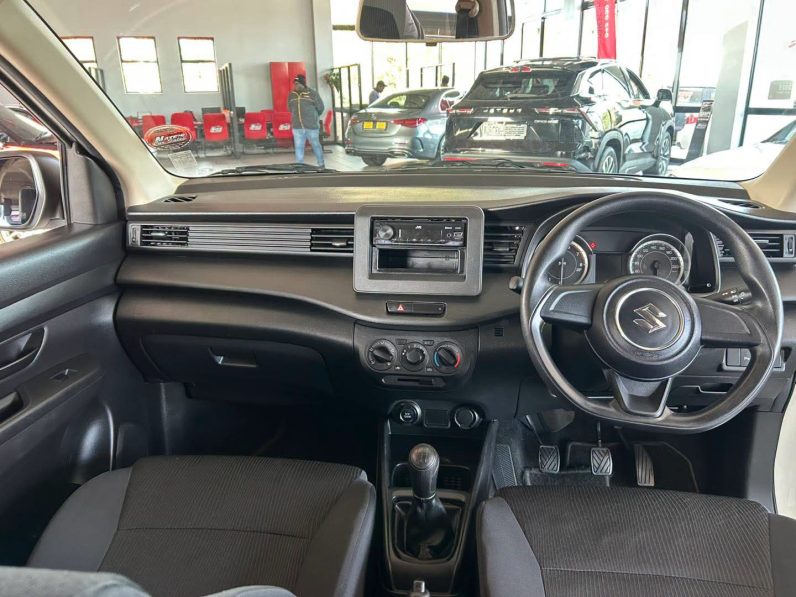 
								2024 SUZUKI ERTIGA 1.5 GA full									