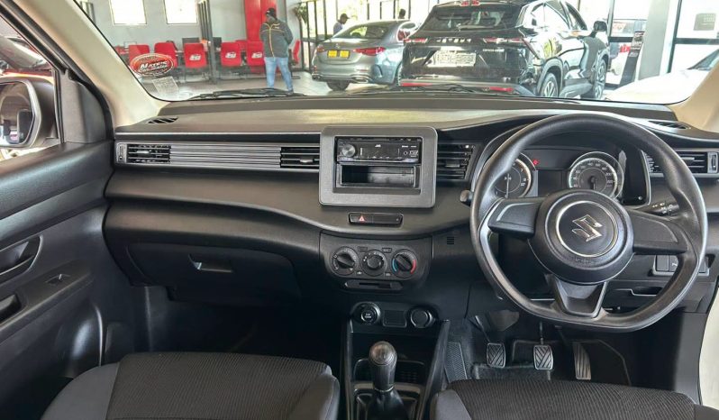 
								2024 SUZUKI ERTIGA 1.5 GA full									