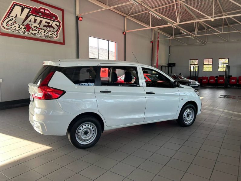 
								2024 SUZUKI ERTIGA 1.5 GA full									