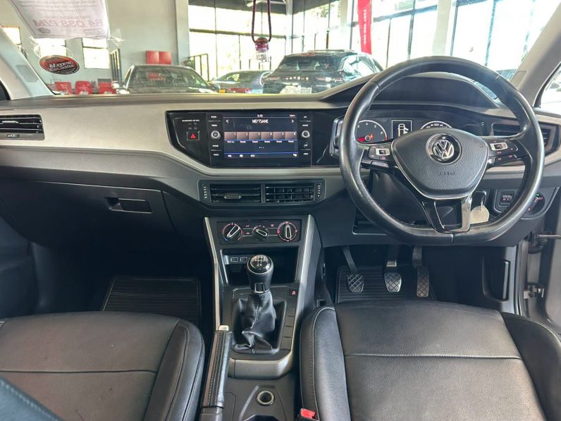 
								2019 VOLKSWAGEN POLO 1.0 TSI COMFORTLINE full									