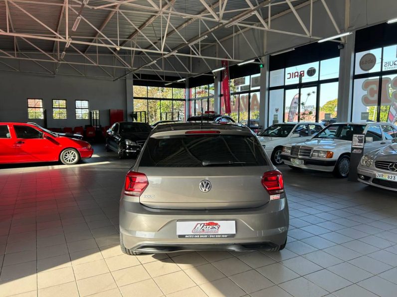 
								2019 VOLKSWAGEN POLO 1.0 TSI COMFORTLINE full									