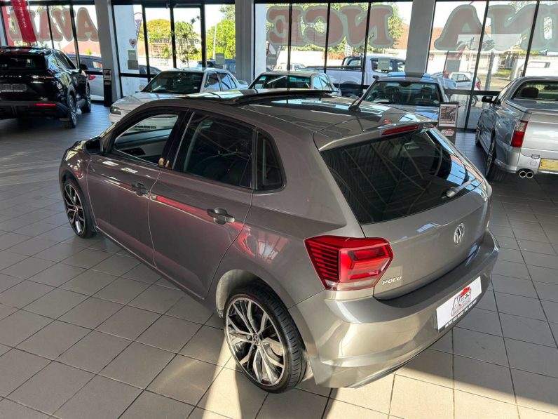 
								2019 VOLKSWAGEN POLO 1.0 TSI COMFORTLINE full									