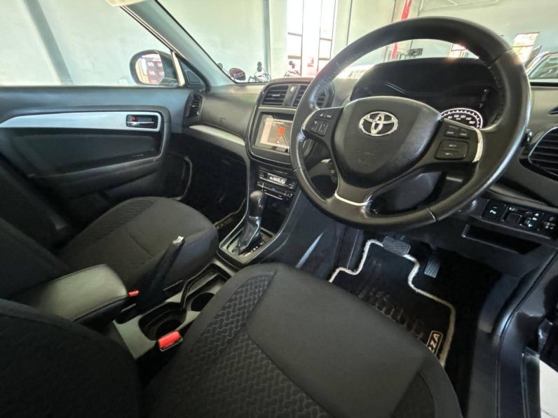 
								2022 TOYOTA URBAN CRUISER 1.5 XR A/T full									