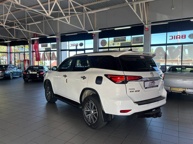 
								2018 TOYOTA FORTUNER 2.8GD-6 4X4 A/T full									
