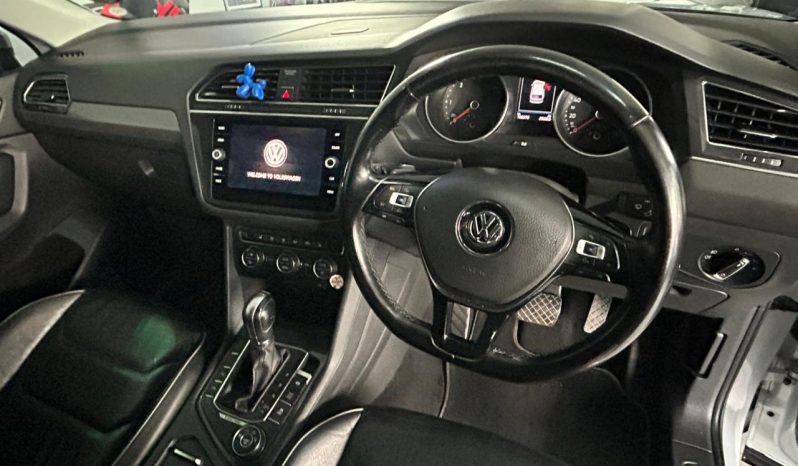 
								2019 VOLKSWAGEN TIGUAN ALLSPACE COMFORTLINE2.0 TDI 7 SEATER full									