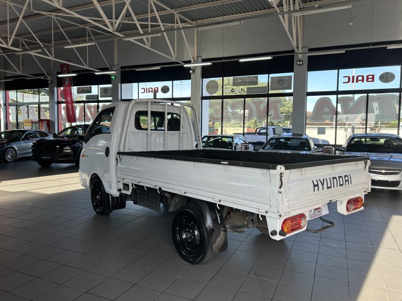 
								2024 HYUNDAI H100 2.6D full									