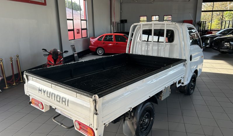 
								2024 HYUNDAI H100 2.6D full									