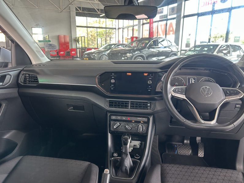 
								2024 Volkswagen T-Cross 1.0 TSI (85kW) Comfortline DSG full									