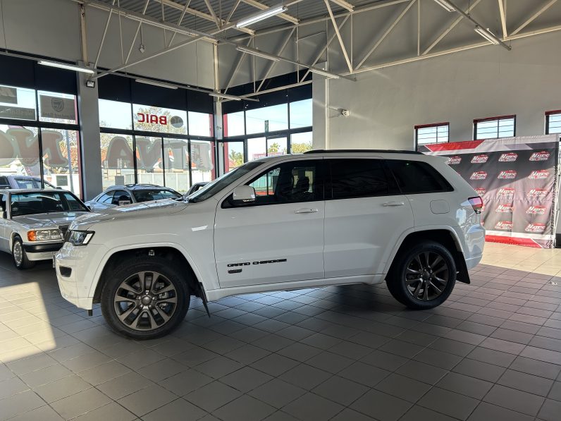 
								2015 JEEP CHEROKEE 3.0 4X4 full									