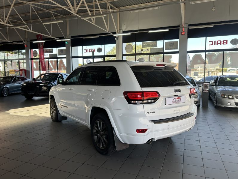 
								2015 JEEP CHEROKEE 3.0 4X4 full									