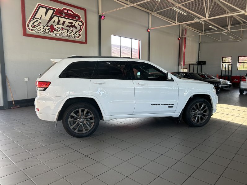 
								2015 JEEP CHEROKEE 3.0 4X4 full									