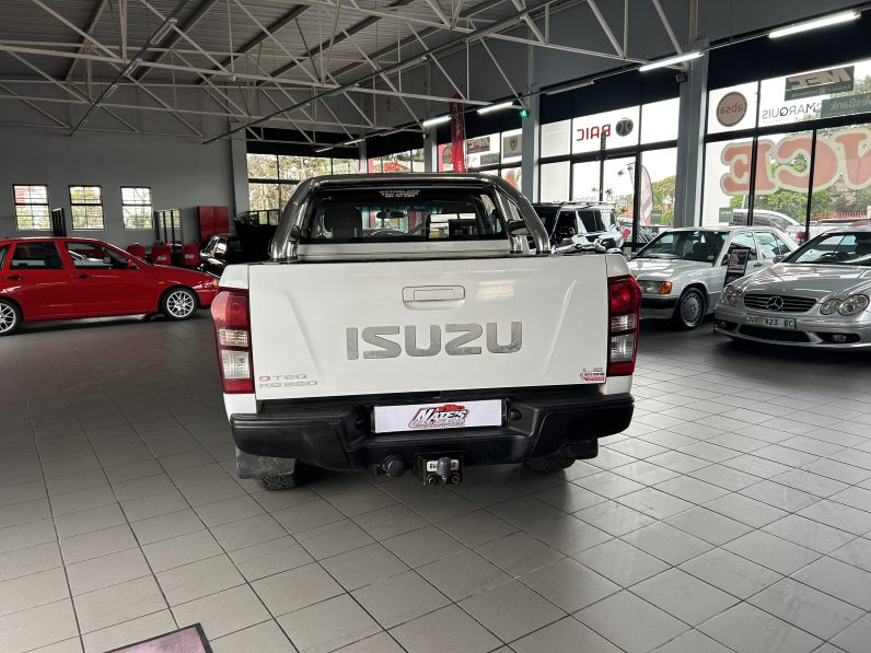 
								2014 ISUZU KB250D-Teq LE P/U D/C full									