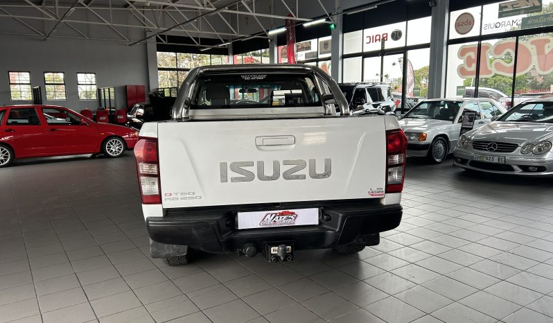
								2014 ISUZU KB250D-Teq LE P/U D/C full									