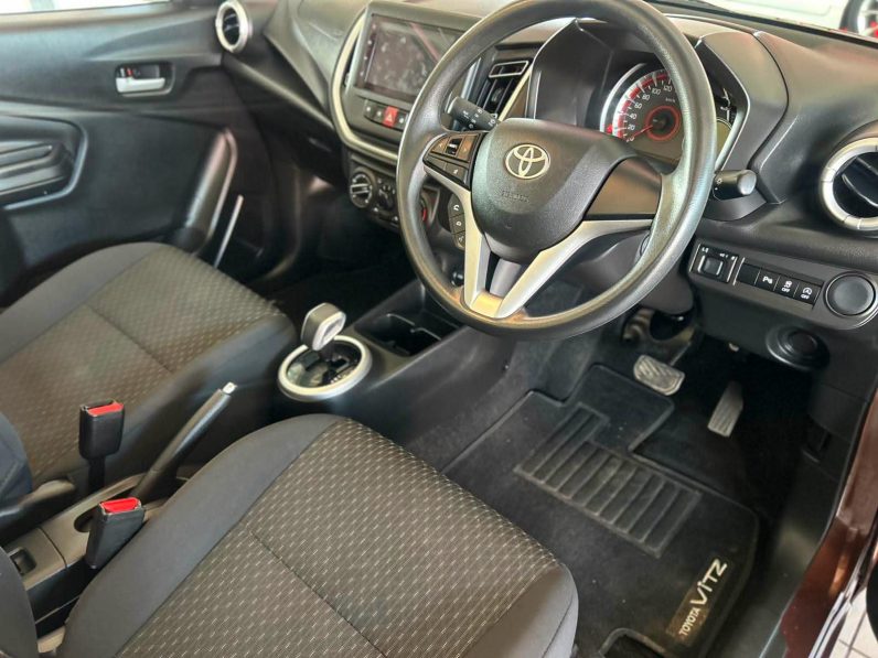 
								2024 TOYOTA VITZ 1.0 XR AMT full									