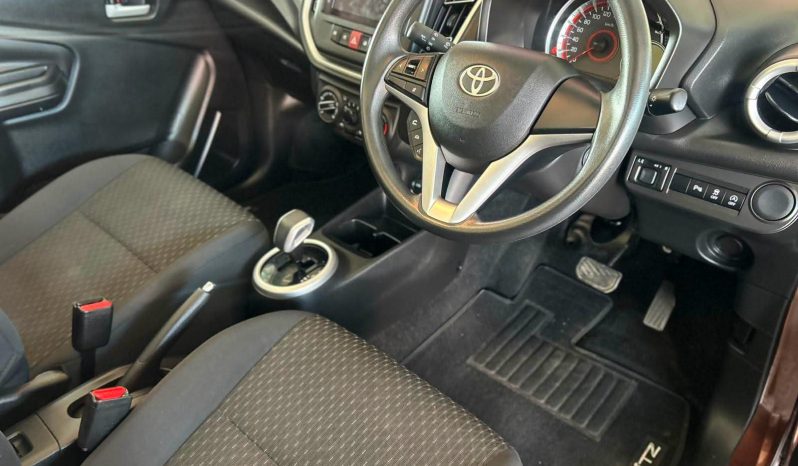 
								2024 TOYOTA VITZ 1.0 XR AMT full									