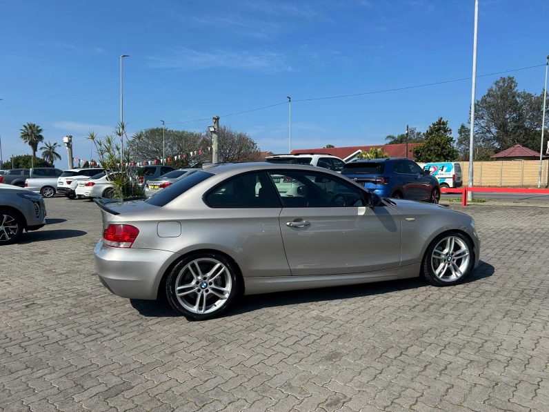 
								2011 BMW 135i COUPE full									
