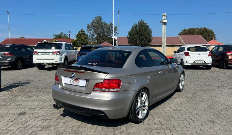 
								2011 BMW 135i COUPE full									