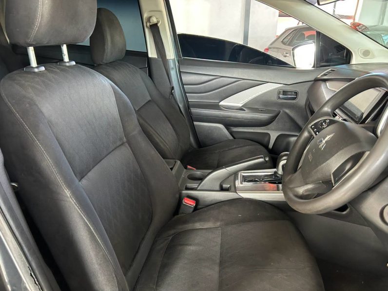 
								2024 Mitsubishi Xpander 1.5 A/T full									