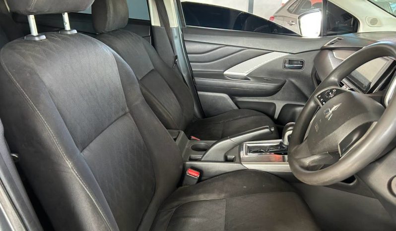 
								2024 Mitsubishi Xpander 1.5 A/T full									