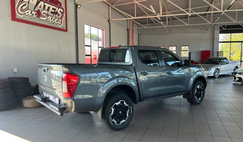 
								2023 Nissan Navara 2.5DDTI SE D/C P/U full									