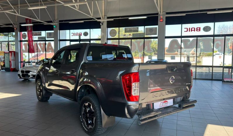 
								2023 Nissan Navara 2.5DDTI SE D/C P/U full									
