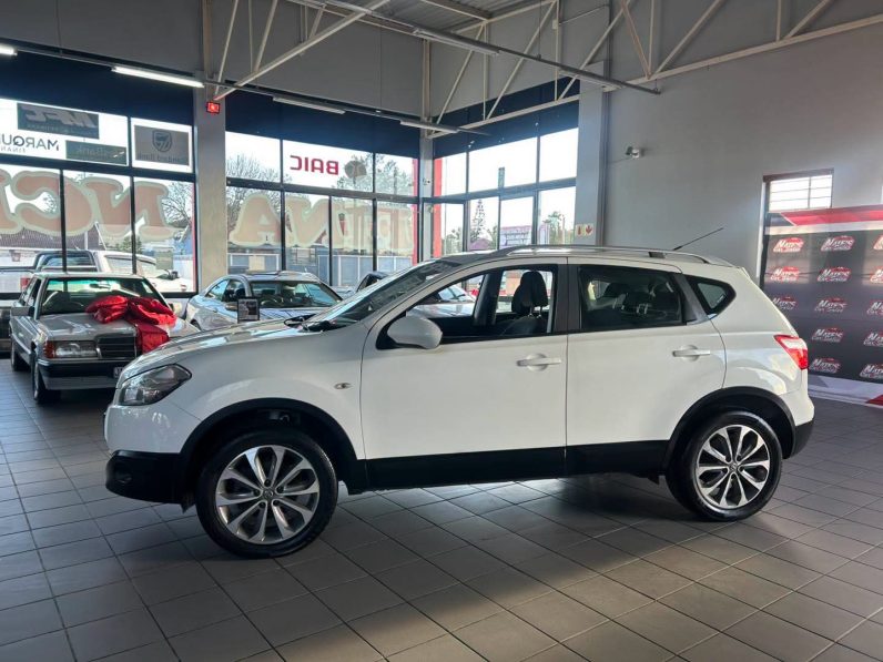 
								2014 Nissan Qashqai 2.0 Acenta full									