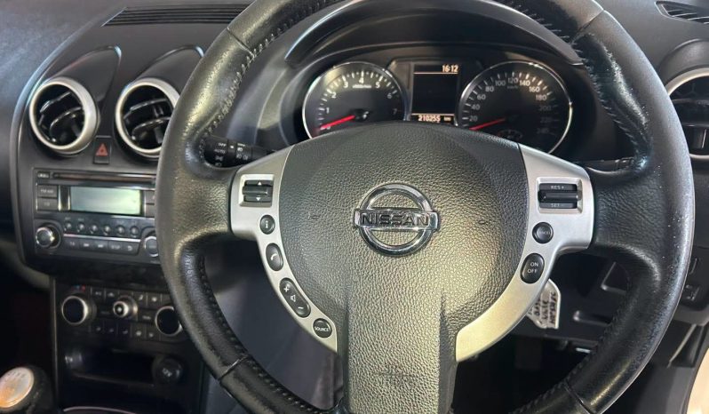 
								2014 Nissan Qashqai 2.0 Acenta full									