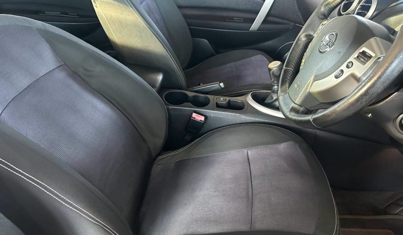
								2014 Nissan Qashqai 2.0 Acenta full									