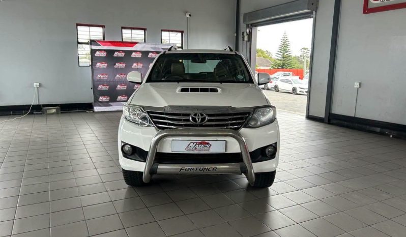 
								2013 Toyota Fortuner 2.5 D4D RB full									