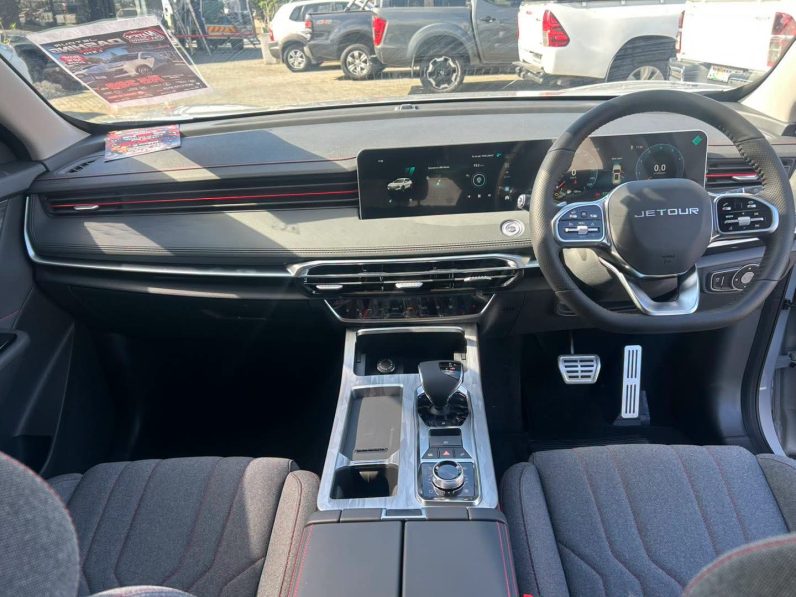 
								JETOUR DASHING CORE 1.5T full									
