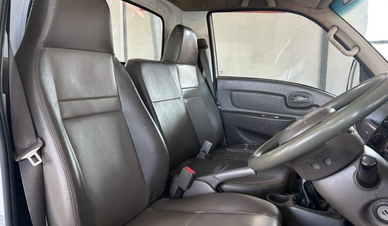 
								2024 HYUNDAI H100 2.6D full									