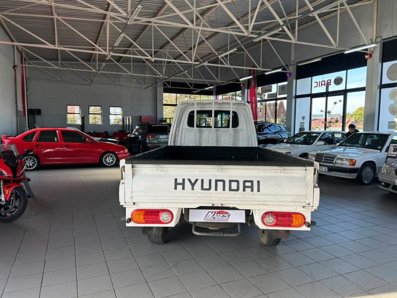 
								2024 HYUNDAI H100 2.6D full									