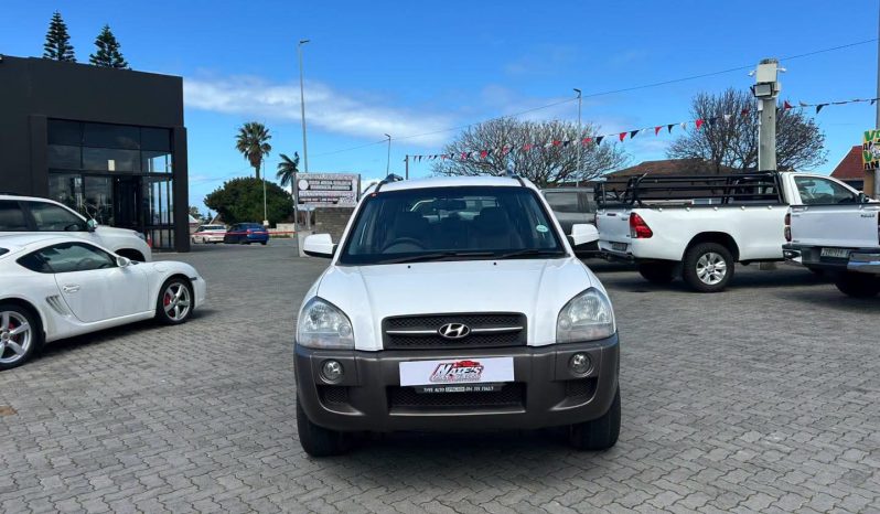 
								2008 HYUNDAI TUCSON 2.0 full									